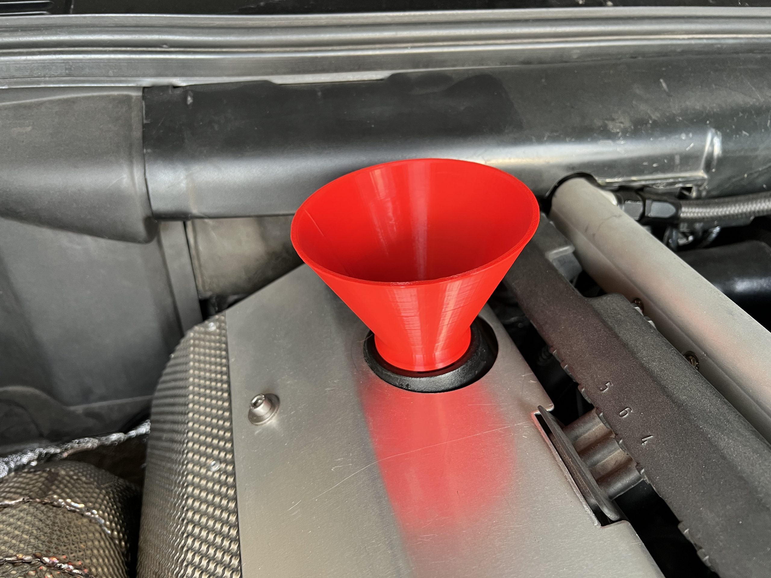 BMW E21 E30 E34 E36 E46 E60 E90 F30 Öltrichter – Bild 2