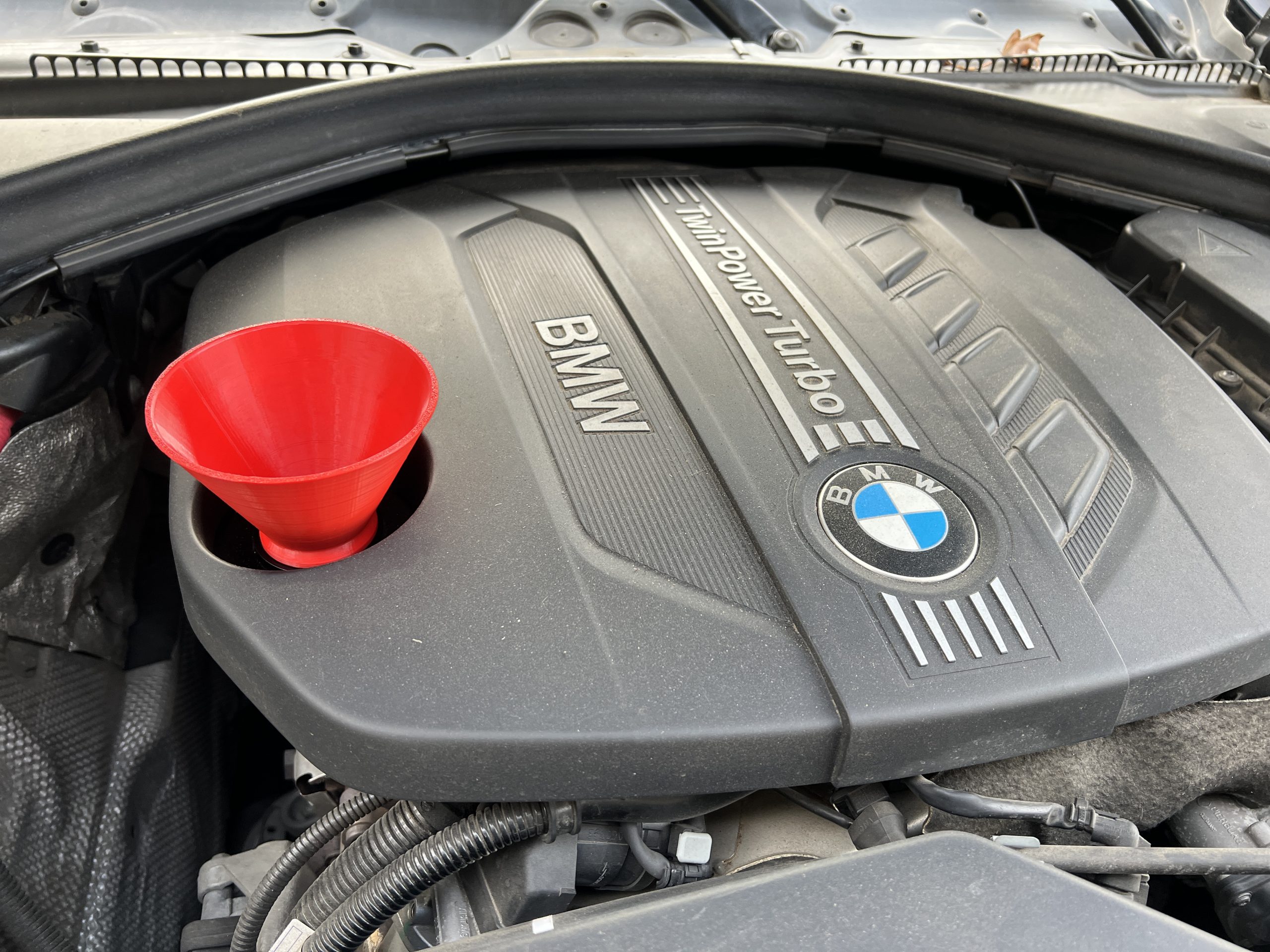 BMW E21 E30 E34 E36 E46 E60 E90 F30 Öltrichter – Bild 3