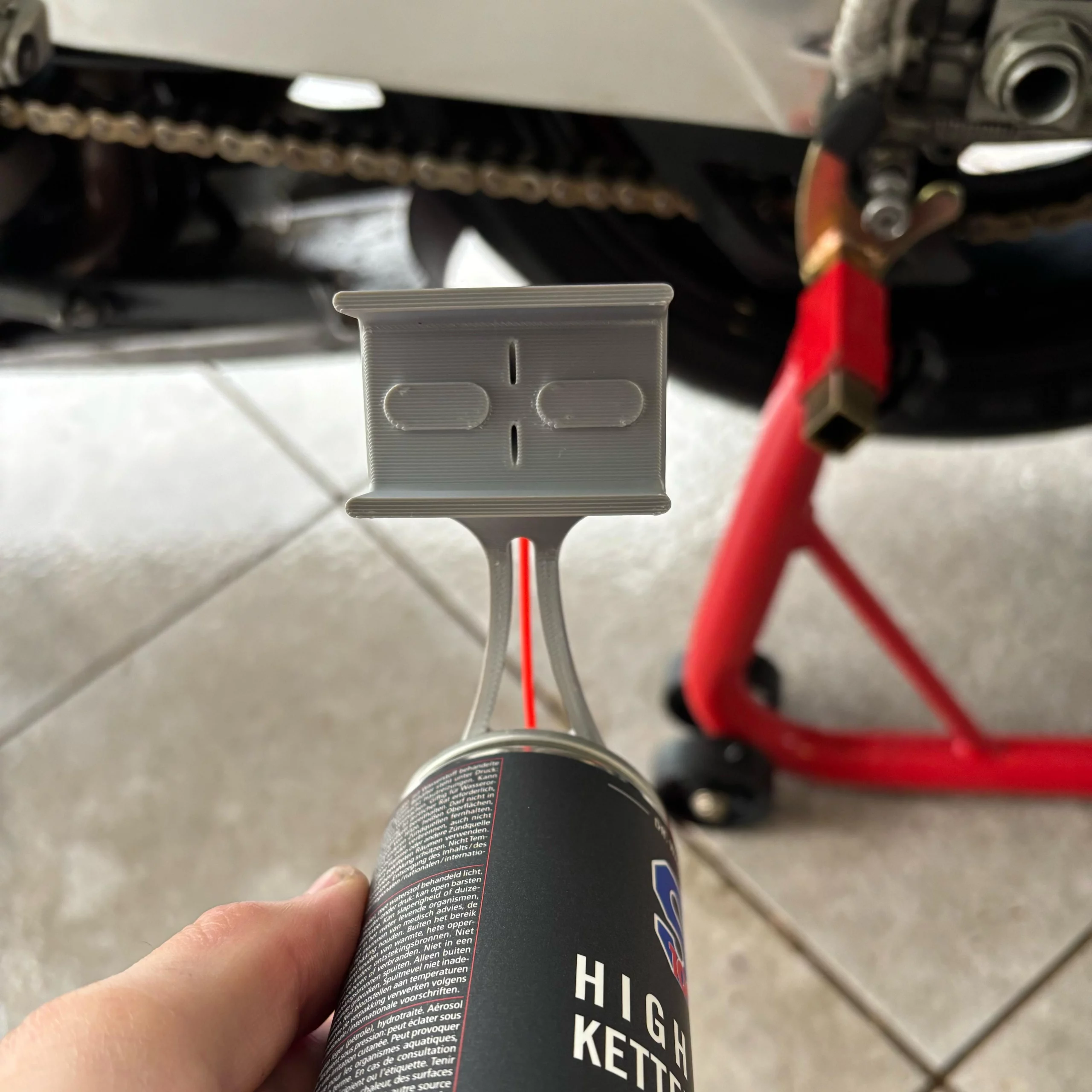 Kettenöler/ Sprühaufsatz für Motorradketten – Bild 4