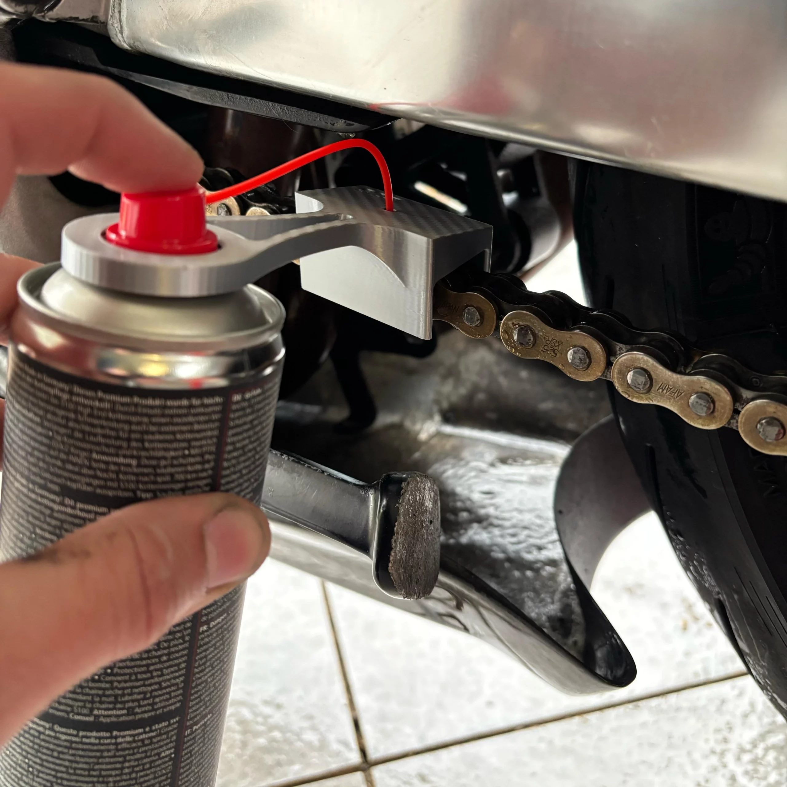 Kettenöler/ Sprühaufsatz für Motorradketten – Bild 5